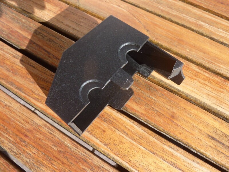 BMW przekaźnik 3 obudowa.jpg