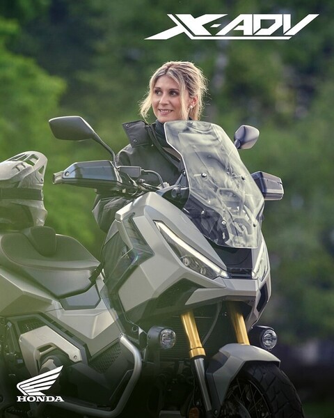 486211_25YM_Honda_X-ADV.jpg