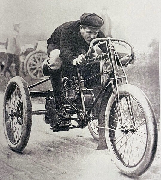 1szy moto.jpg