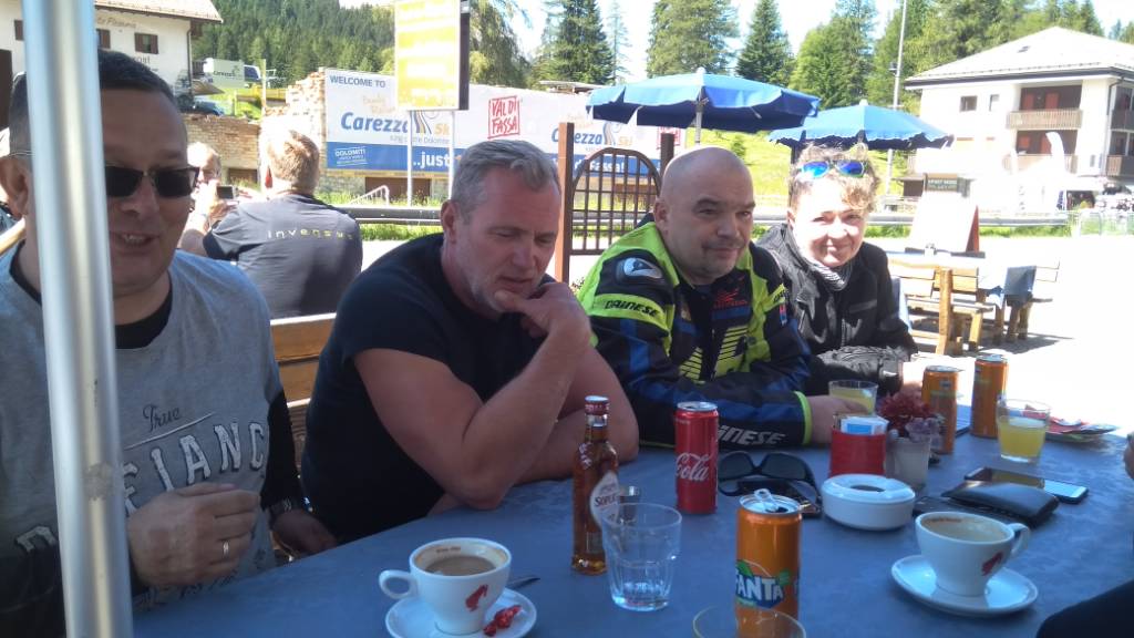 8fe569d44574305addc988636747af92.jpg