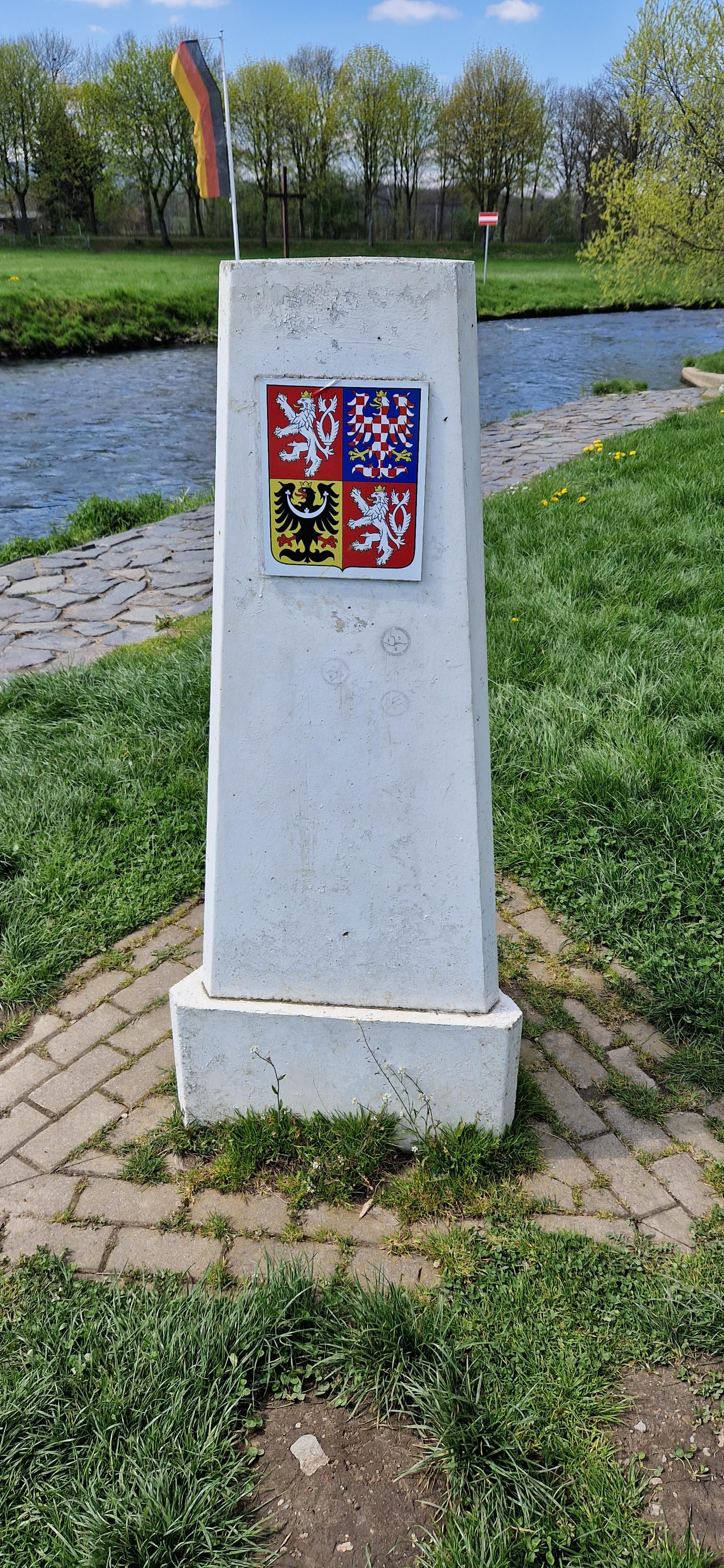 107fbe20de60f604dbe12939b6d4c414.jpg