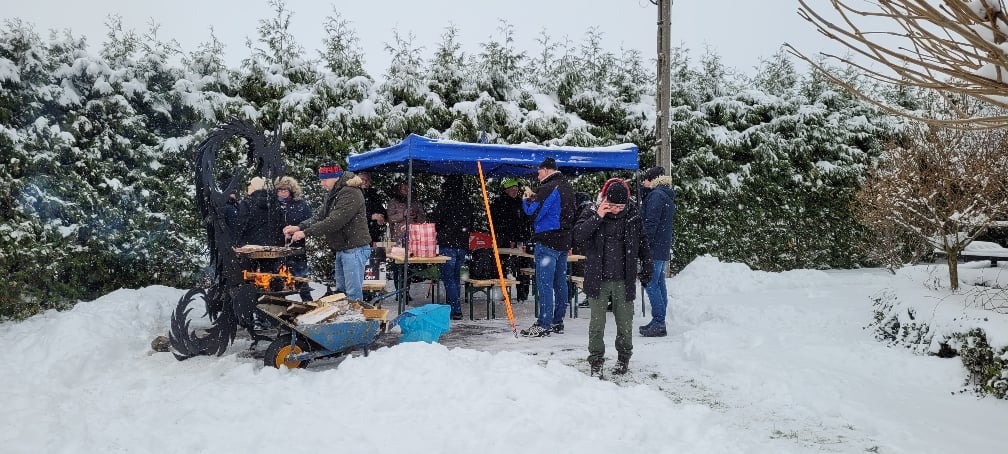 41a279f925aa4723c757e0a9a7a9318a.jpg
