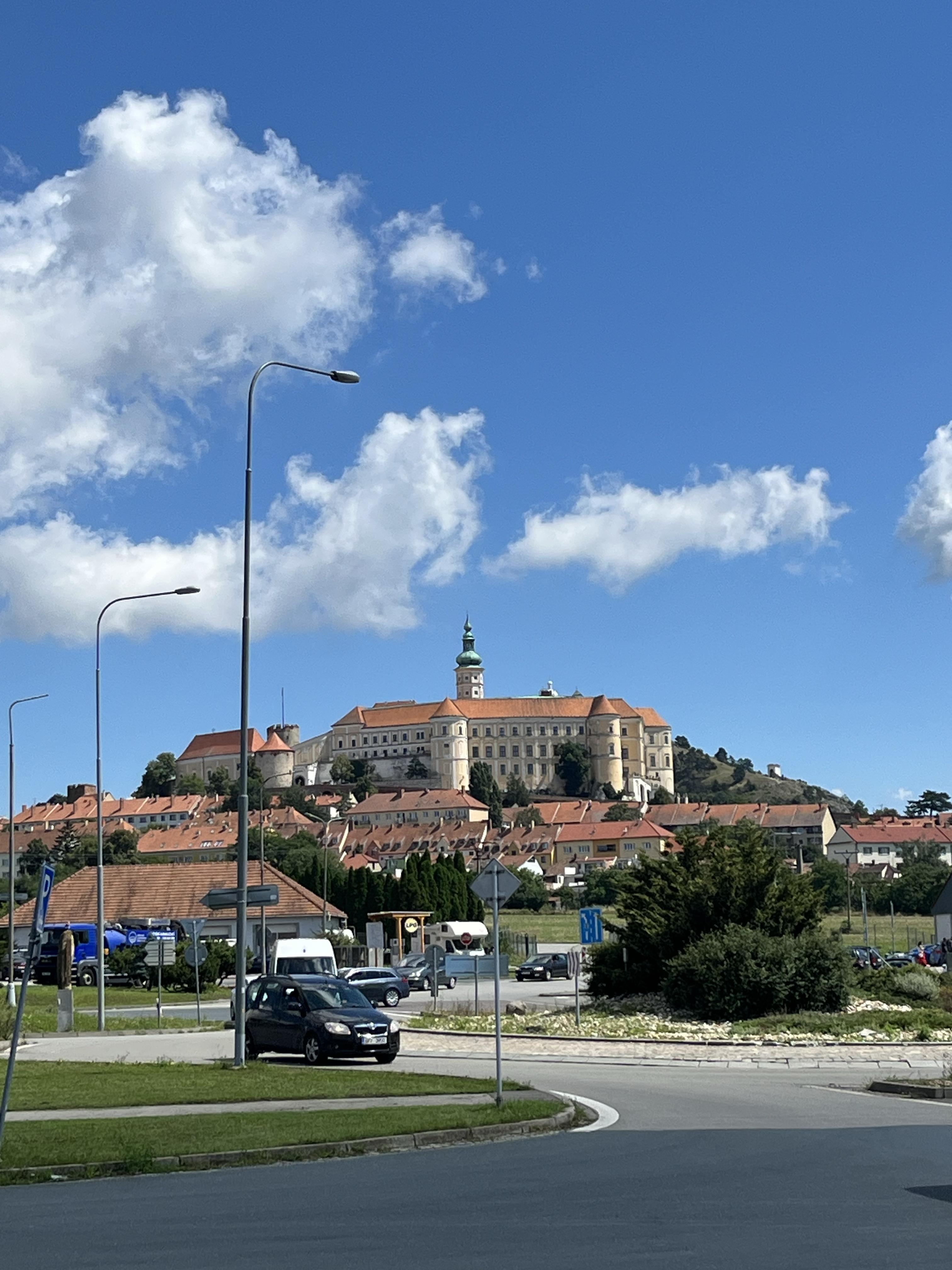 f0905580c56129fba059f040e37a5dcb.jpg